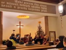 Koncert Pravda jde proti strachu